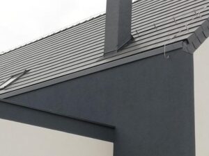 Jak profesjonalnie zamontować rynnę bezokapową? Przewodnik krok po kroku z detalami technicznymi