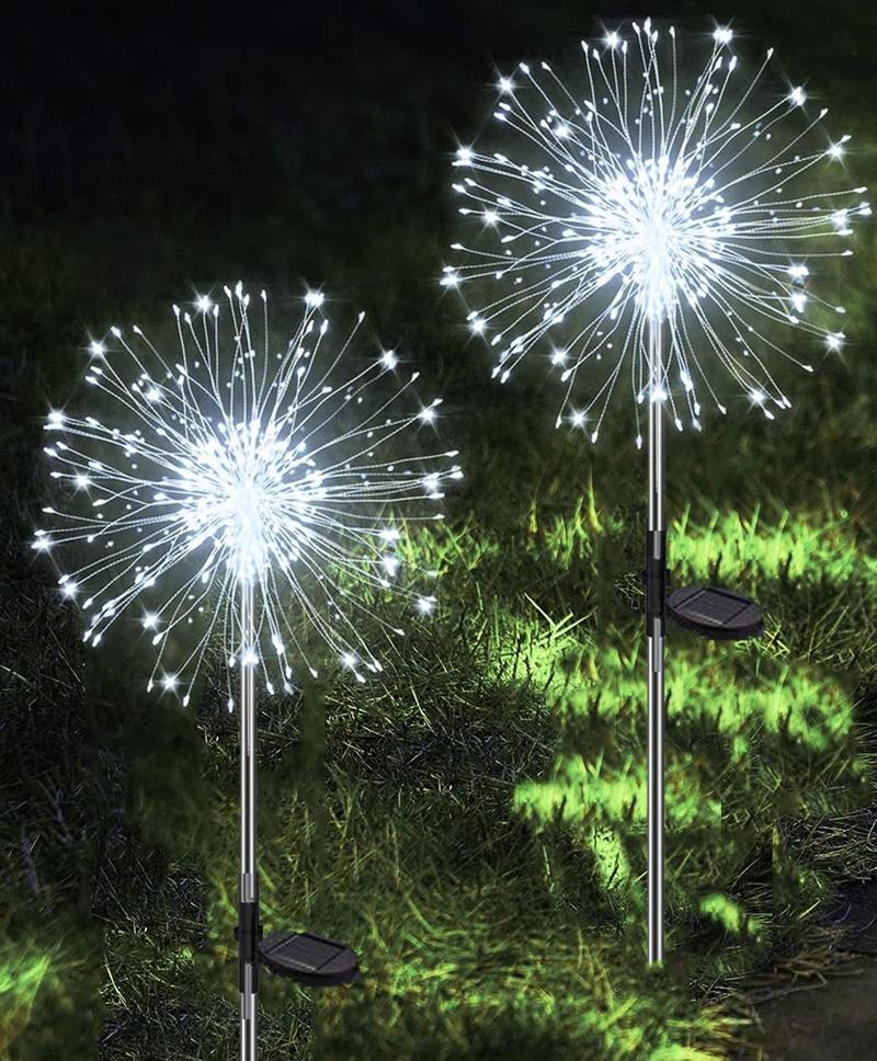 Oświetlenie solarne w ogrodzie